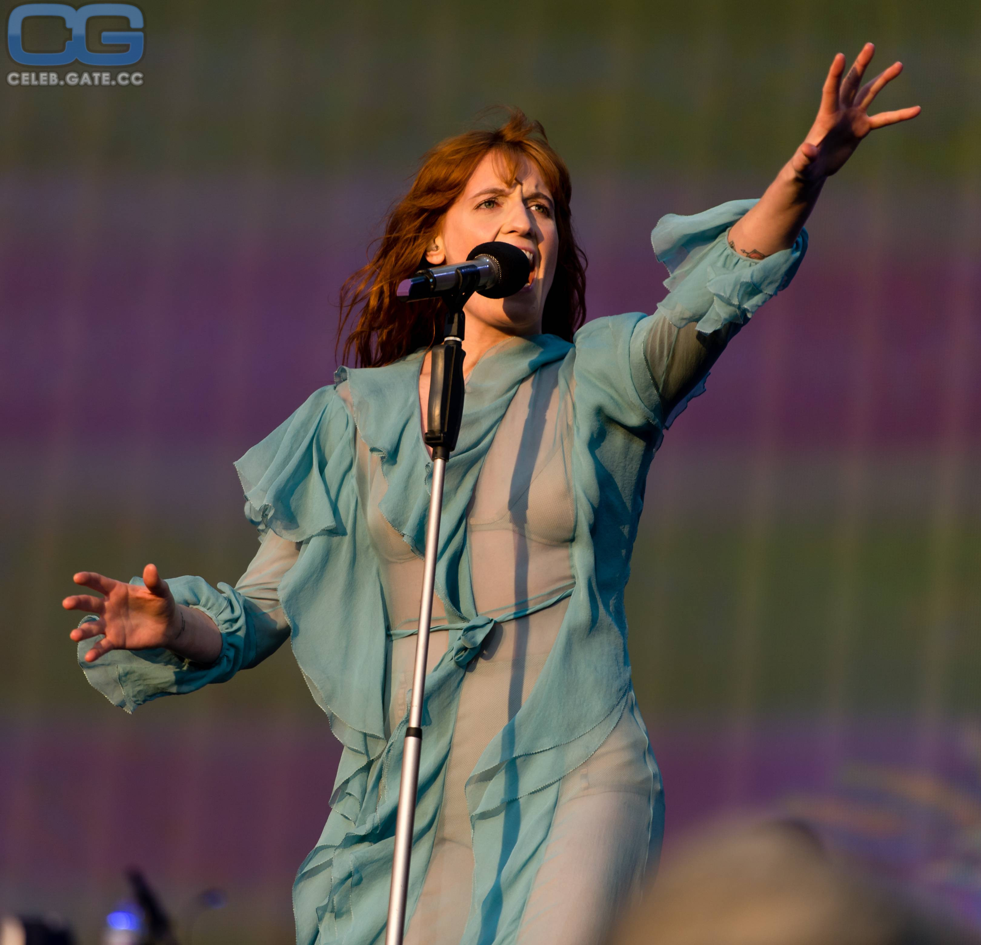Boobs florence welch Maccabees made