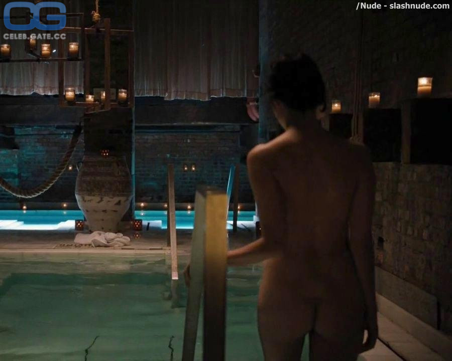 Siff topless maggie Maggie Siff
