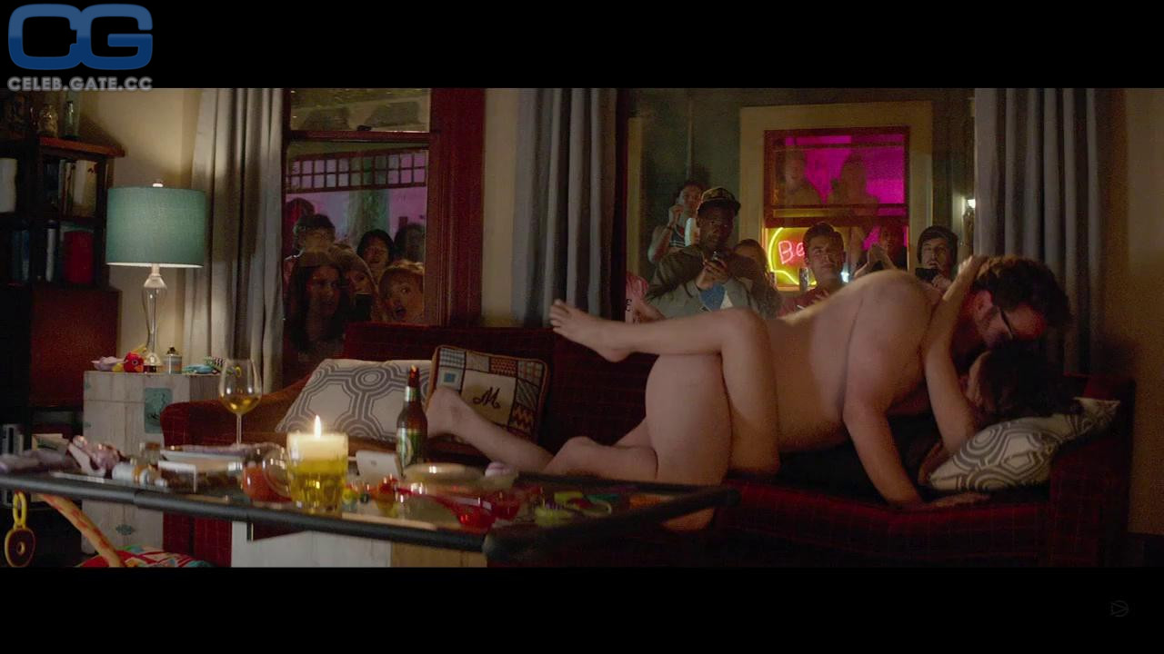 Nude pics of rose byrne