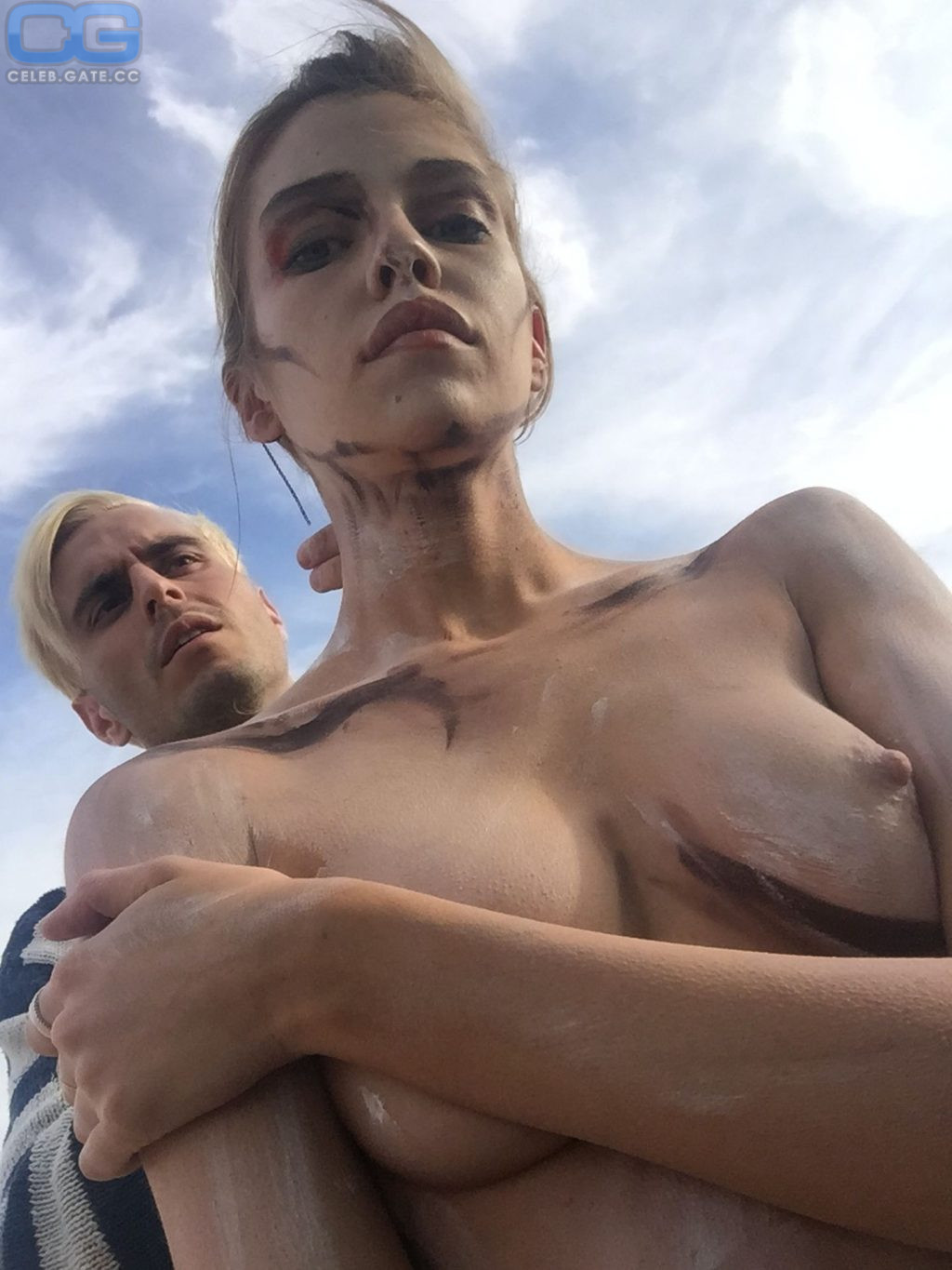 Stella maxwell nude